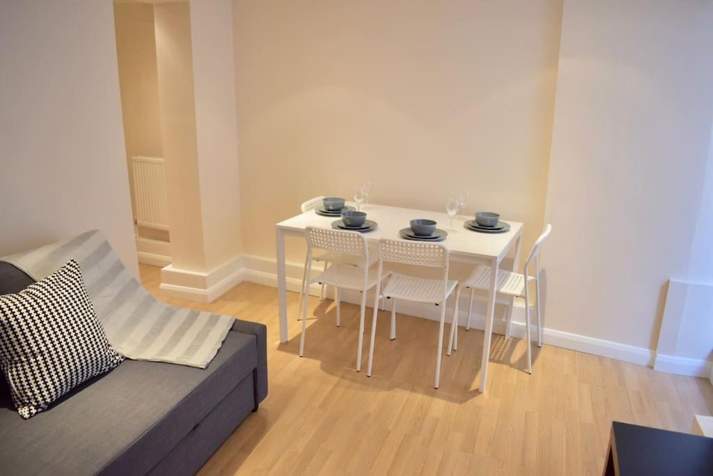 Cosy 1 Bedroom Flat Near The London Eye Zewnętrze zdjęcie